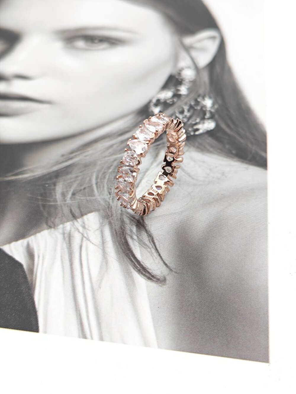 Pandora Alternating Sparkling Band Ring - Picture 6 of 7